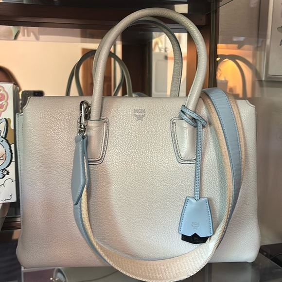 MCM Milla Medium Two-Way Satchel EUC - Picture 2 of 16